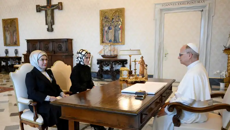 Emine Erdoğan ve Papa Leo’dan Gazze İçin Önemli Görüşme