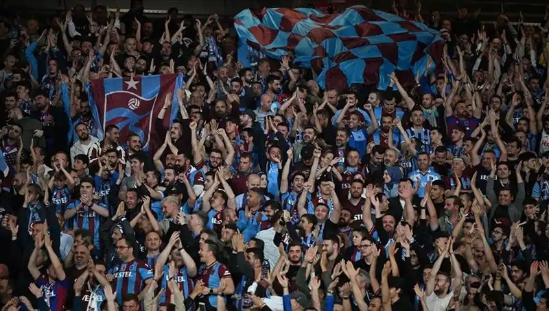Trabzonspor-Galatasaray Maçına Geri Sayım: Biletler Hızla Tükeniyor!