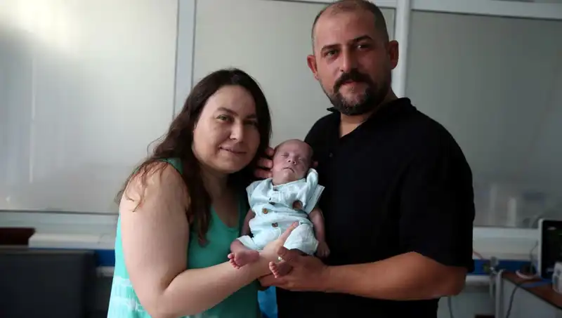 Küçük Mucize: 800 Gram Doğdu, 4 Ayda Yaşamı Keşfetti!
