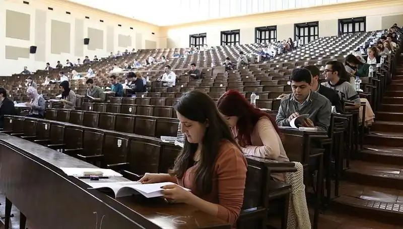 Üniversite Kayıt Dönemi Bugün Sona Erdi! Son Şansınızı Kaçırmayın
