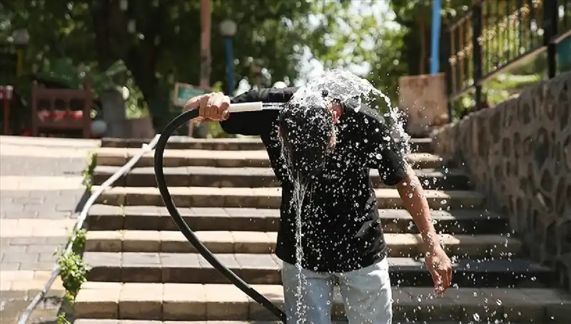 Bu Hafta Sonu Sıcak Hava Dalgası Türkiye'yi Kavuracak mı?