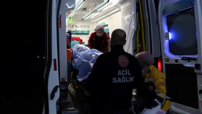 Küfürleşme Sonrası Sokaklarda Kanlı Kavga! İşte Meydana Gelen Olay