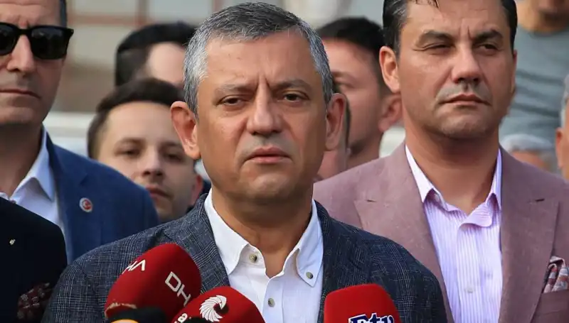Sandığı Ortadan Kaldırma Tehdidi: Özgür Özel Açıklıyor