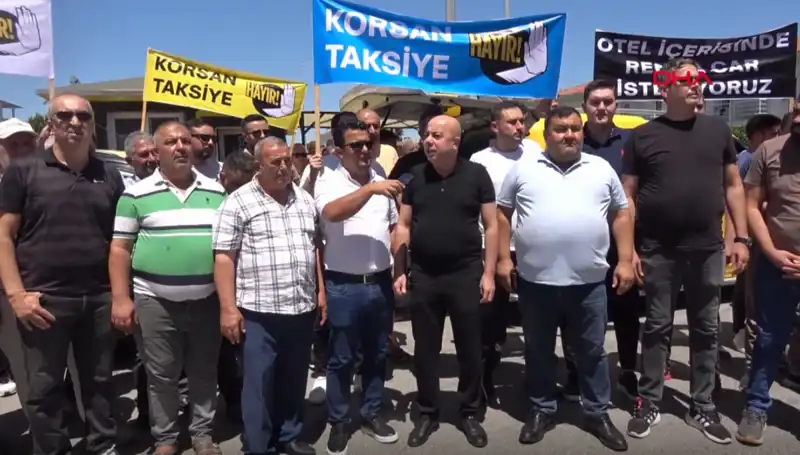 Belek'te Taksiciler Kontak Kapatınca Antalya Kentinde Kriz Başladı