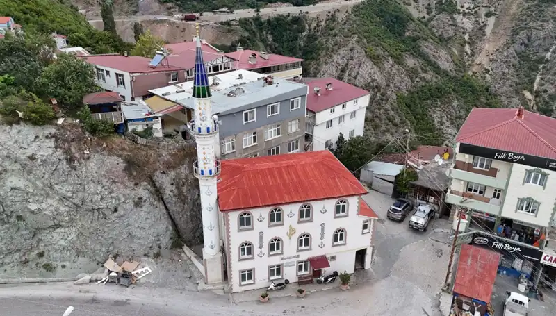 Türkiye'de Çelik Minare Talebi Patladı: Maliyetler 500 Bin Liraya Ulaştı
