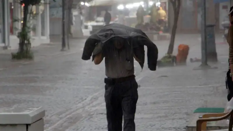 25 İl İçin Sarı Kodlu Uyarı: Kuvvetli Sağanak İhtimali!