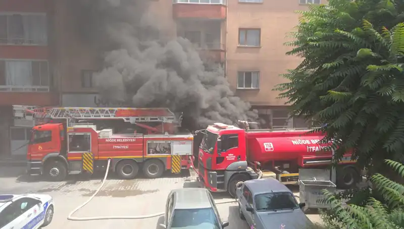 Niğde’de Beyaz Eşya Deposunda Korkunç Yangın: Sebepleri ve Sonuçları