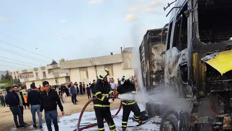 Park Halindeki İki TIR Yangını: Olay Yerinde Neler Yaşandı?