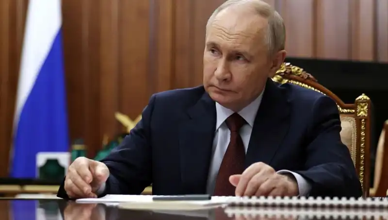 Putin’in Dijital Gulag Planı: Rusya'da Satılan Her Cihazda İzleme Olacak