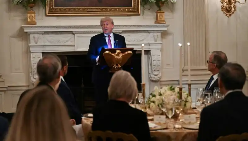 Trump, Gazze’deki Rehinelerin Serbest Kalma Tarihine Dair Açıklama Yaptı