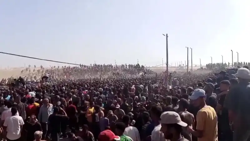 Filistin'deki Yardım Görevine Saldırı: 30 Masumdan Kayıp!