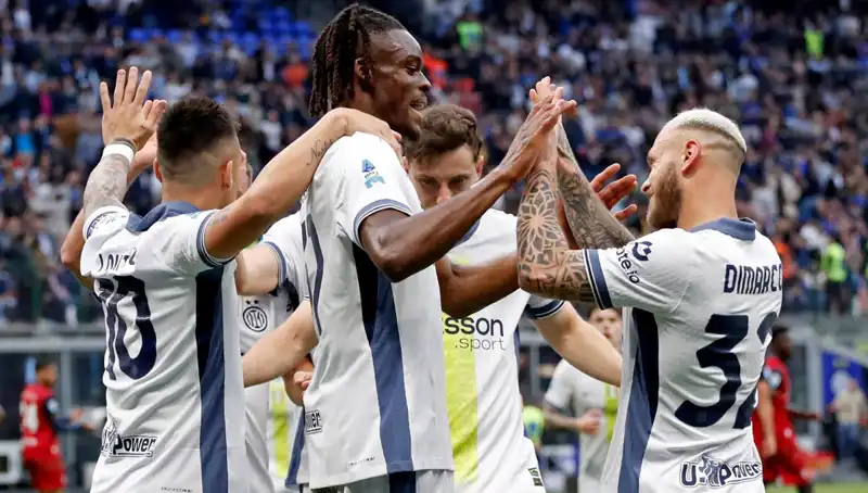 Serie A'da Zirve Heyecanı: Şampiyon Play-Off ile Belirlenebilir!