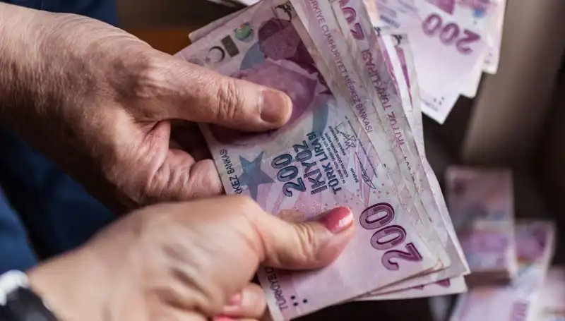 Temmuz 2025’te Memur ve Emekli Maaşlarına Dev Zam mı Geliyor?