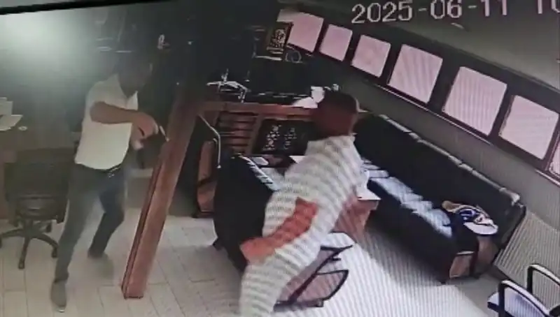 Alacak Verecek Meselesinde Kanlı Olay: İş İnsanı Hayatını Kaybetti