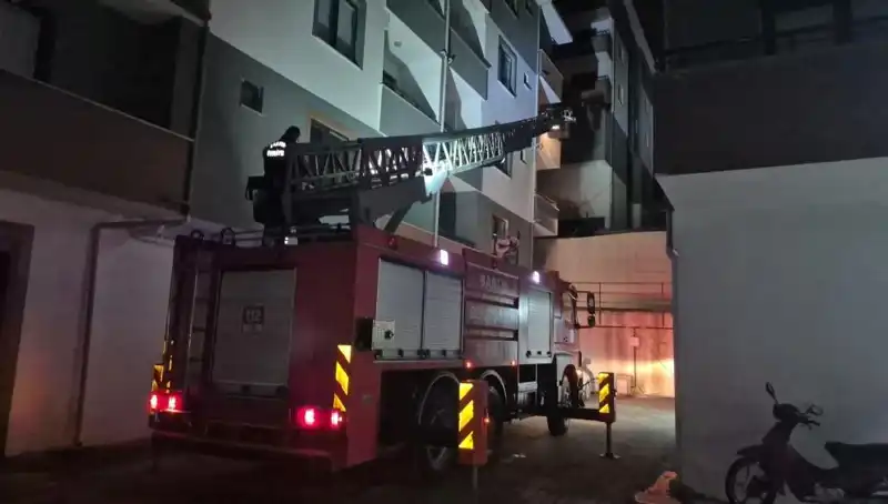Uyuyakalan Çocuk Mahallede Şok Etkisi Yarattı: Annesi Ne Yapacağını Şaşırdı!