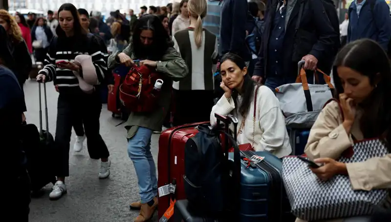 İspanya'da Kablo Hırsızlığı: Tren Seferleri Durdu, Yolcular Mahsur Kaldı