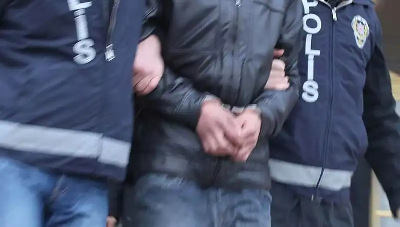 Konya’da Dev Dolandırıcılık Çetesi Çökertildi: 13 Kişi Tutuklandı!