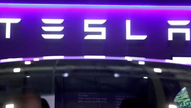 Tesla'nın Sürücüsüz Robotaxi Deneyi: Geleceğin Ulaşım İhtimali