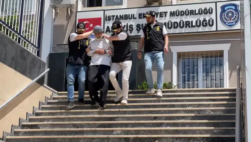 Uşak Cezaevi'nde 25 Yıl Önceki Olayın Şüphelisi Teslim Oluyor