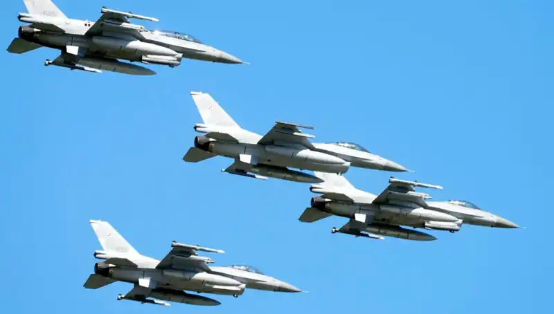 Ukrayna'nın Uçuş Gücüne Takviye: ABD, F-16 Pilotları İçin 310 Milyon Dolar Ayırdı