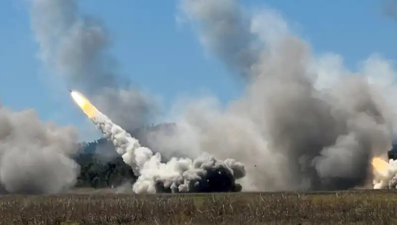Avustralya'nın Büyük Askeri Tatbikatında Tarihi İlk: HIMARS Atışı Gerçekleşti