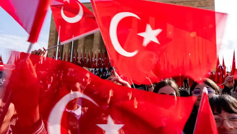 23 Nisan Coşkusu Türkiye'nin Dört Bir Yanında Kutlandı: Renkli Görüntüler