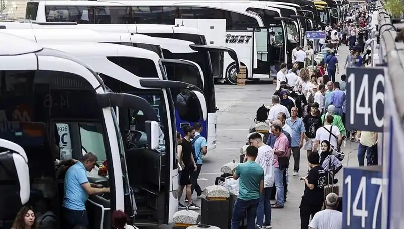 Geçen Yıl İstanbul'dan Ayrılanların Sayısı 369 Bin 453: Nedenler Neler?