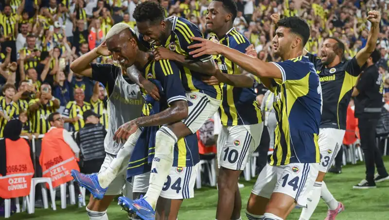 Fenerbahçe'nin Geliri Patladı: Bu Yaz Transfer Rüzgarı Sürüyor!