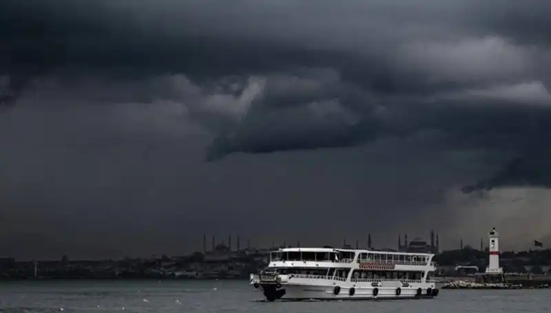 İstanbul ve Çevresinde Güçlü Sağanak Yağışlar Kapıda