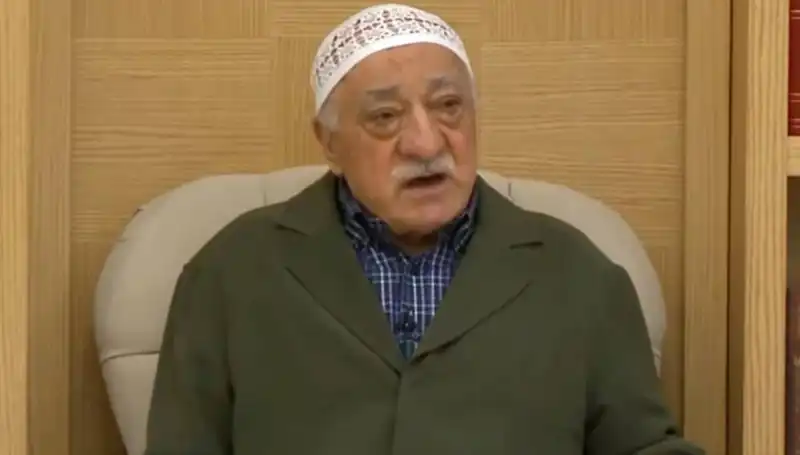 Fetullah Gülen'in Ölüm Belgesi Adli Makamlarla Buluştu, Türkiye'de Şok Etkisi Yarattı