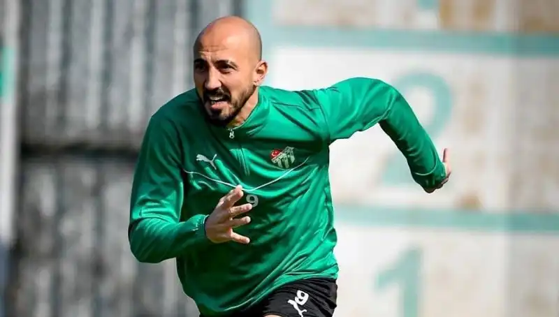 Milli Futbolcunun 2. Lig'de Yeni Bir Başlangıç Hayali