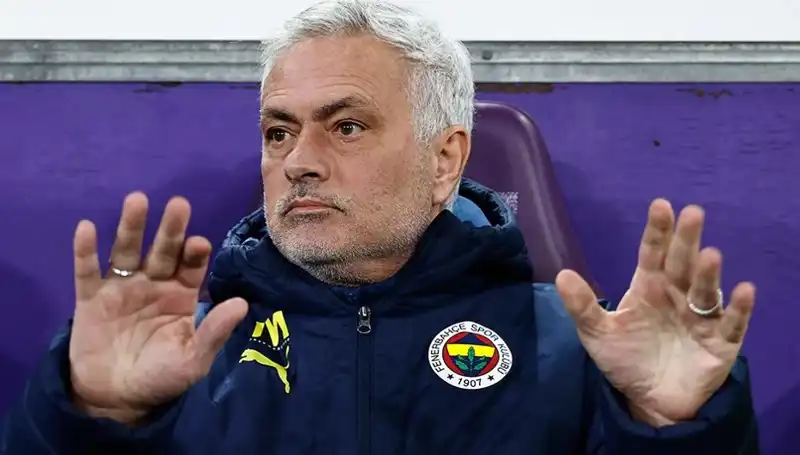 Mourinho'nun Etkisi: Milli Yıldız Beşiktaş'a Gitmekten Vazgeçti