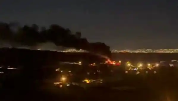 Yalova'da Yangın Alarmı: Depodaki Alevler İtfaiyeciyi Etti!