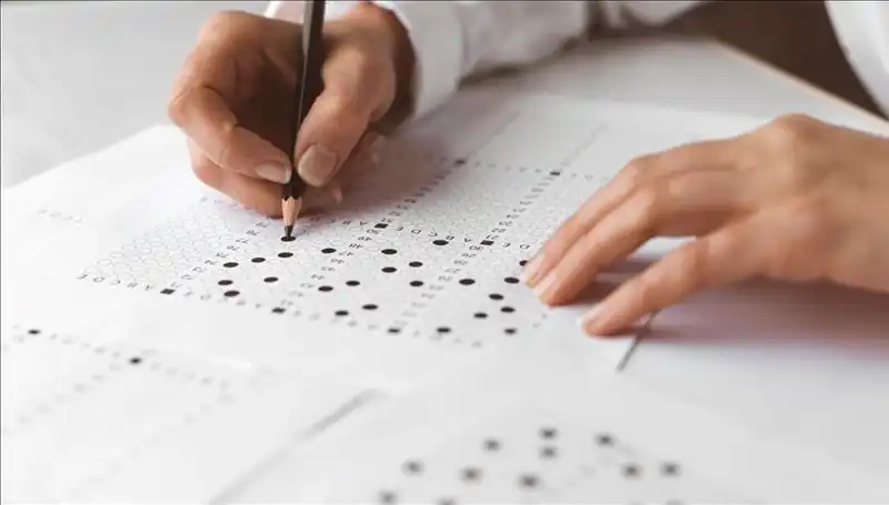 Okulda Sınav Soruları Çalan Anne Yakalandı: Olayın Perde Arkası