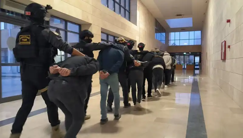 Türkiye Genelinde DAEŞ Operasyonları: 298 Şüpheli Gözaltına Alındı!