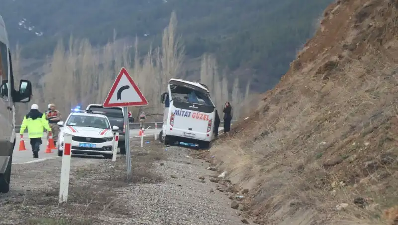 Oltu’da İşçi Servisi Kazası: Yaralananların Durumu Ciddi!