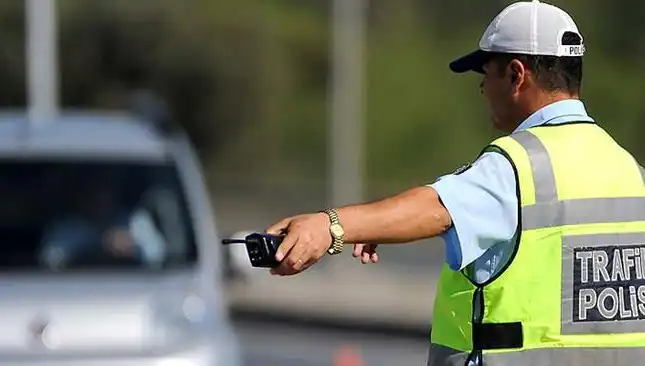 Drift Yapan Ehliyetsiz Sürücüye 65 Bin Lira Ceza: Olayın Perde Arkası