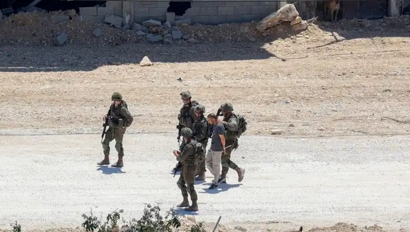 İsrail Ordusu Kapıları Kapatıyor: Acil Durumda Ambulanslar Yolda Kalıyor