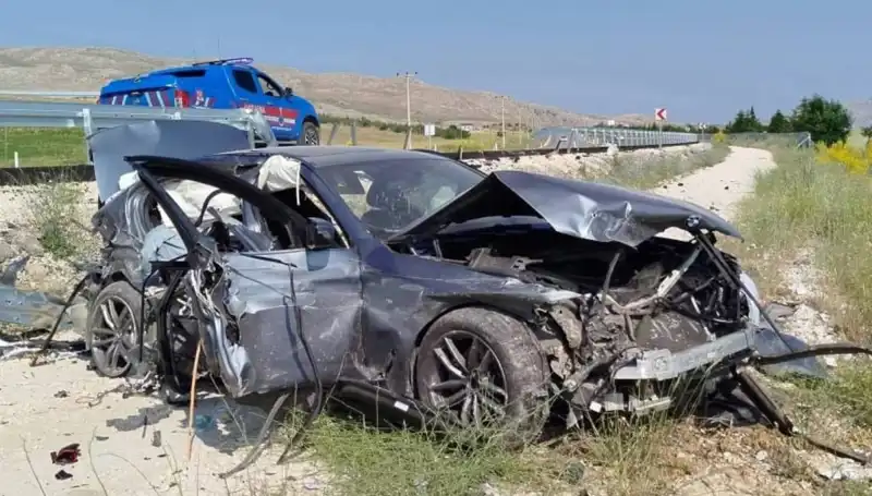 Sivas'ta Şok Trafik Kazaları: 9 Yaralı, Detaylar Ortaya Çıktı