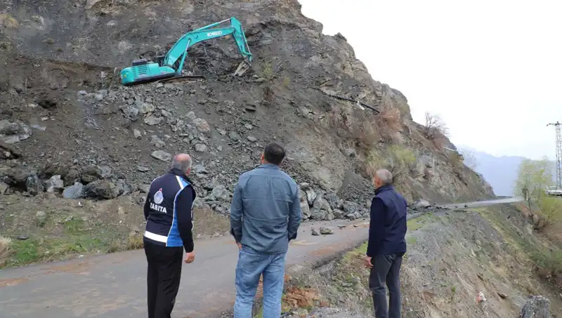 Hakkari'de Kaya Düşmelerine Karşı Alınan Önlemler ve Yapılan Çalışmalar