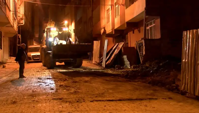 Bağcılar'daki Yana Eğimli Bina Neden Boşaltıldı?