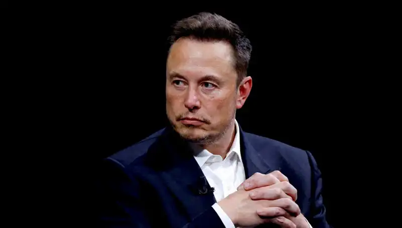 Tesla'nın Yeni İnovasyonu: Robot Cerrahlar İnsanları Geçecek mi?