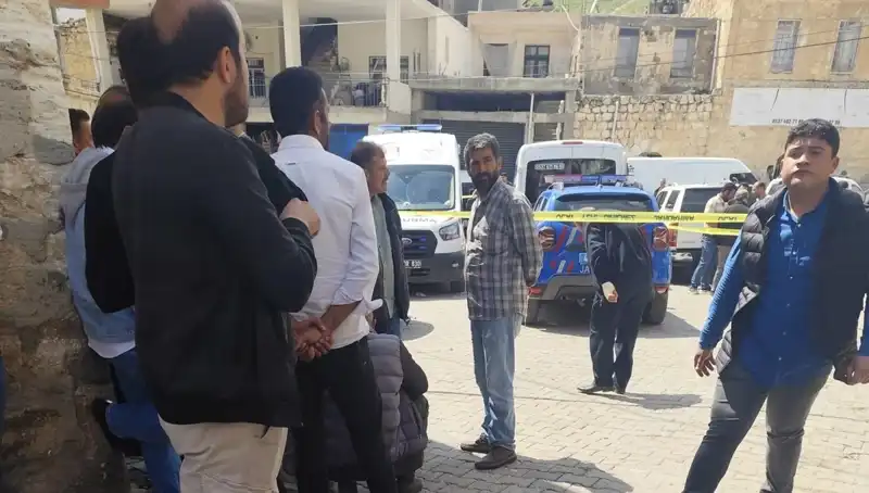 Cami Tuvaletinde Gizemli Cinayet: Boğazı Kesilmiş Ceset Bulundu!