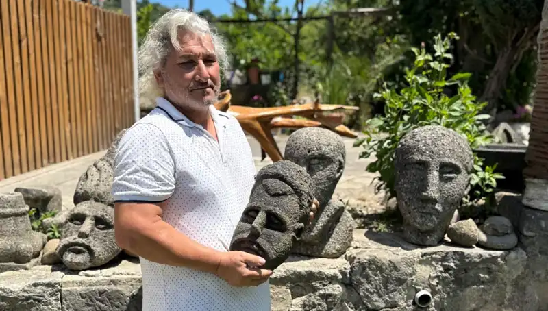 Üç Günde Sanat Eseri Yapan Usta! Tarihi Eserlerle Karıştırılıyor