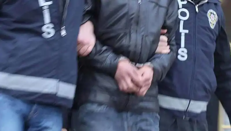 FETÖ Soruşturmasında Türkiye Genelinde 30 İlde 65 Tutuklama Gerçekleşti