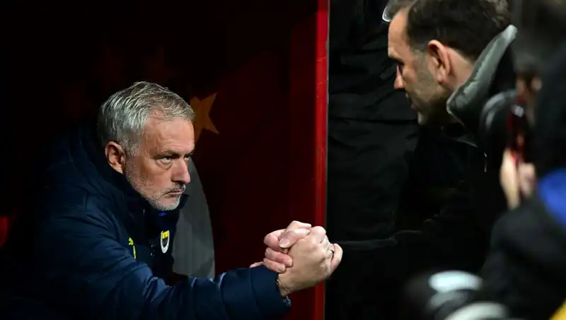 : Derbiye Geri Sayım: Mourinho ve Buruk, 3. Kez Karşı Karşıya Geliyor